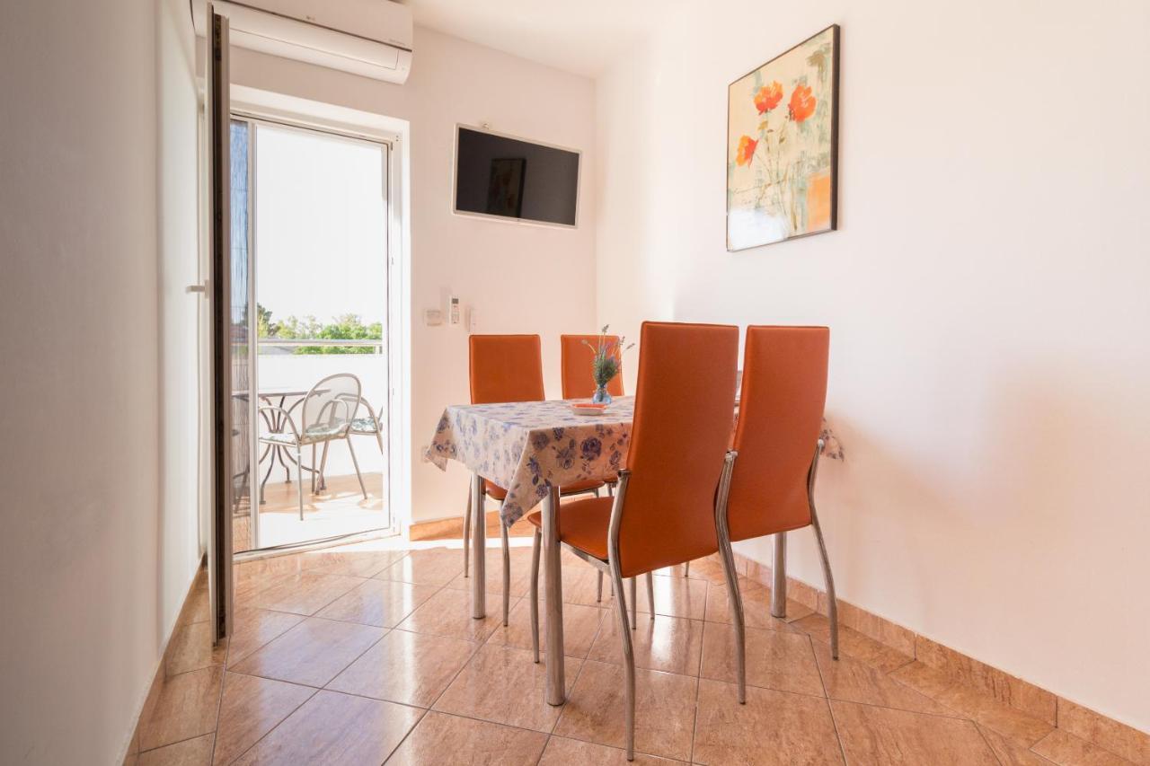 Kristi Apartment Complex Near The Sandy Beach - By Ta Leut Agency Privlaka  Exteriör bild